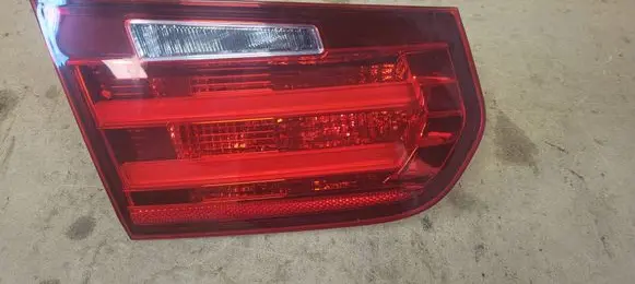 BMW 4 F32 F33 Tailgate rear/tail lights 63217371111