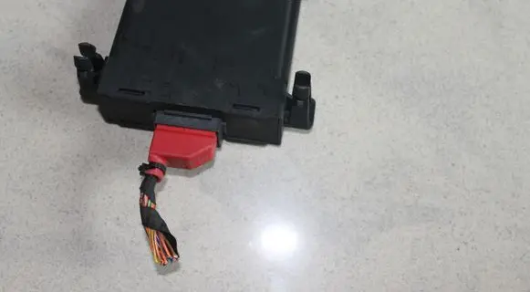 Volkswagen Touran I Gateway control module 1K0907530K