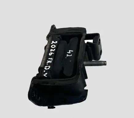 Citroen C5 Engine mount bracket 08C21