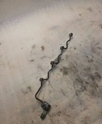 Toyota Avensis T250 Fuel main line pipe 