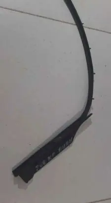 Renault Zoe Rubber seal front door window/glass 