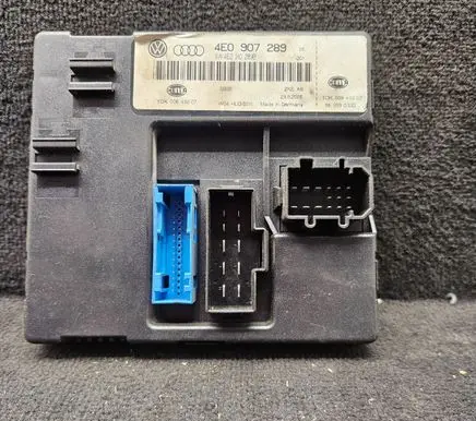 Audi A8 S8 D3 4E Comfort/convenience module 4E0907289 4E0910289B