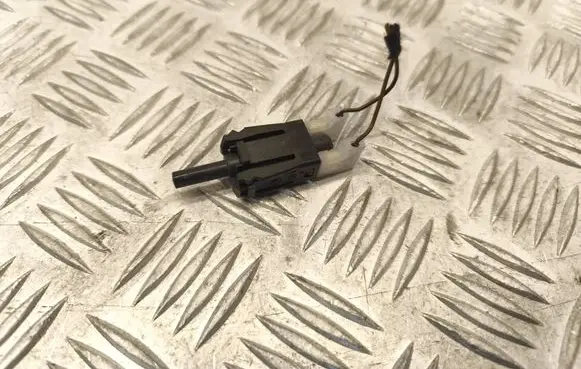 Mercedes-Benz E W212 Brake pedal sensor switch 0015458714