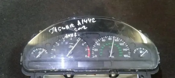 Jaguar S-Type Speedometer (instrument cluster)