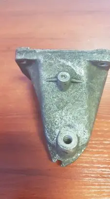 Mercedes-Benz C W202 Engine mounting bracket 6042230004