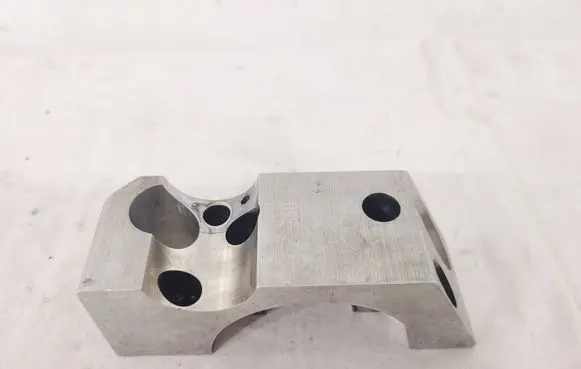 Volkswagen Transporter - Caravelle T5 Camshaft holder U3328 09EU3328