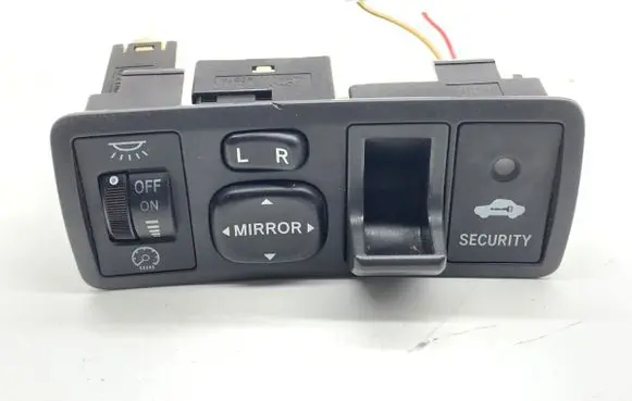 Wing mirror switch