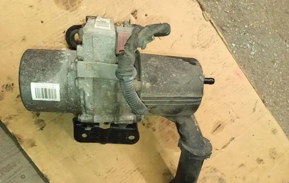 Citroen C4 I Power steering pump 9680989480