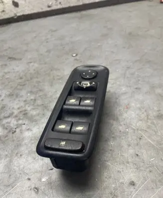 Peugeot 807 Electric window control switch 14957520XT 260803 00570500
