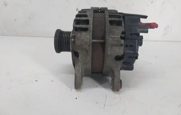 Dacia Sandero Generator/alternator 231005300R