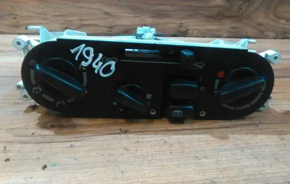 Mitsubishi Lancer Climate control unit mr201365
