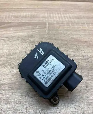 Audi A6 S6 C5 4B Air flap motor/actuator 4B1820511D 0132801125