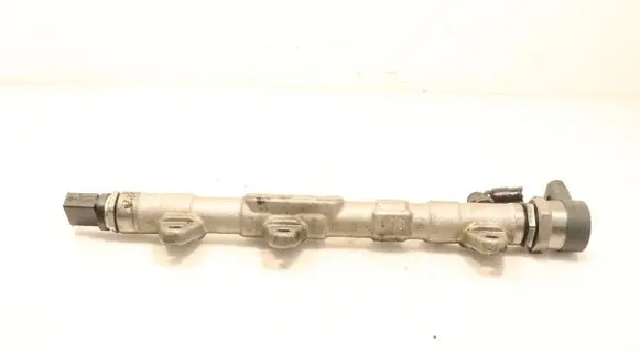 BMW 2 F45 Fuel main line pipe 851415402