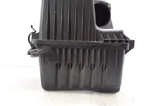 Hyundai Santa Fe Air filter box 281102B200
