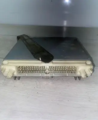 Volvo S70 V70 V70 XC Engine control unit/module 0261204296