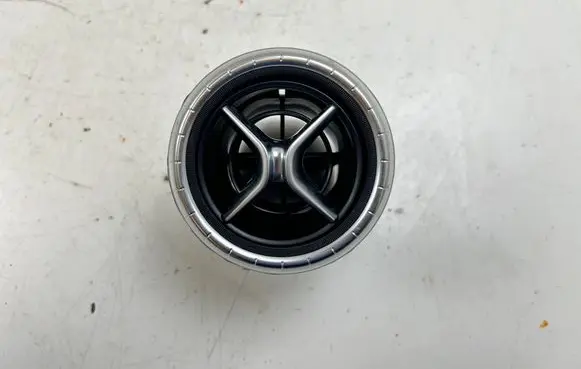 Mercedes-Benz CLA C117 X117 W117 Dash center air vent grill A1178300354