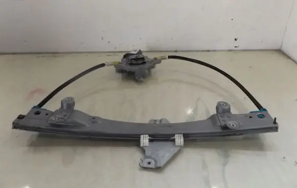 Renault Twingo II Front door window regulator with motor 