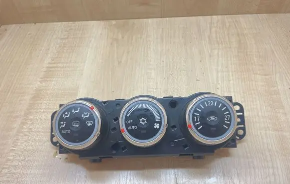 Citroen C-Crosser Climate control unit 7820A082XC 0G21A 3863244