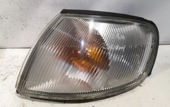Nissan Almera Front indicator light