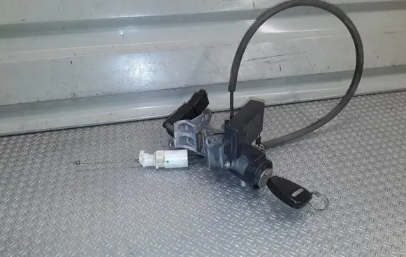 Dodge Nitro Ignition lock 05057297A 05026073AO
