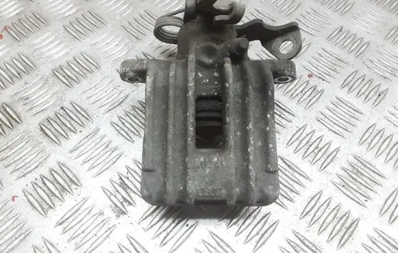 Skoda Superb B5 (3U) Rear brake caliper