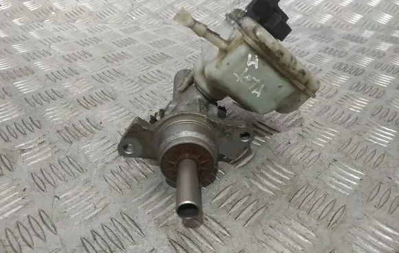 Volkswagen Jetta V Master brake cylinder 1K1611301D 03350886321