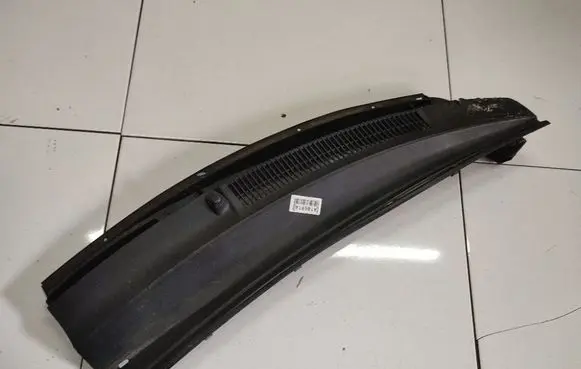 Toyota Yaris Wiper trim 5570852170