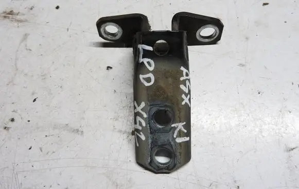 Mitsubishi ASX Front door lower hinge 