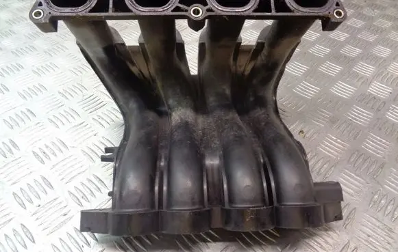 Nissan Micra Intake manifold