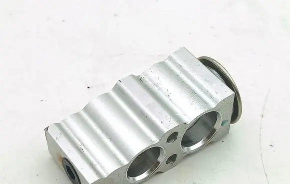 Honda HR-V Air conditioning (A/C) expansion valve 4475006770