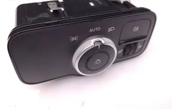 Mercedes-Benz Sprinter W907 W910 Light switch A9079053302