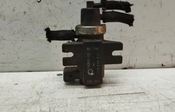 Volkswagen PASSAT B5 Turbo solenoid valve 72190320