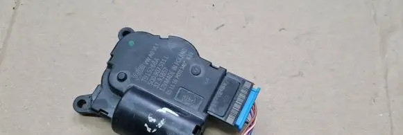 Audi A3 S3 8V Air flap motor/actuator 5Q0907511L 3293857