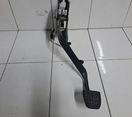 Clutch pedal