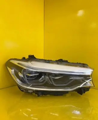 BMW 5 G30 G31 Headlight/headlamp 7439194-04
