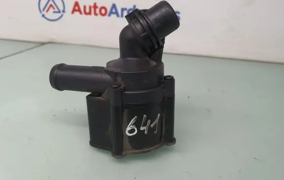 BMW X5 F15 Electric auxiliary coolant/water pump 9230233 64119230233