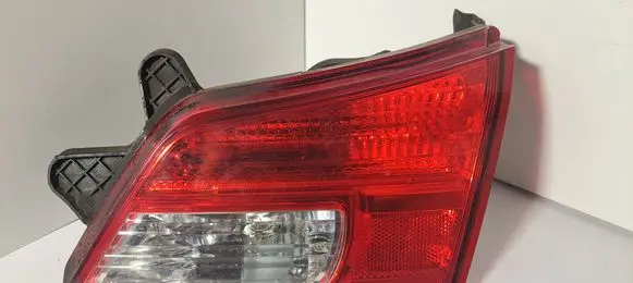 Subaru Outback Rear/tail lights 2ZR946094