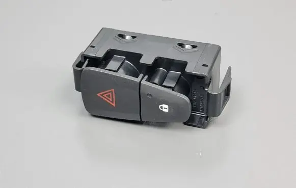 Dacia Sandero II Hazard light switch 252905668R 252905668RB
