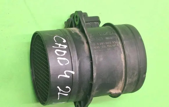 Volkswagen Caddy Mass air flow meter 03L906461A 0281002956 304305343