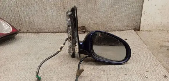 Volkswagen Golf Plus Front door electric wing mirror 