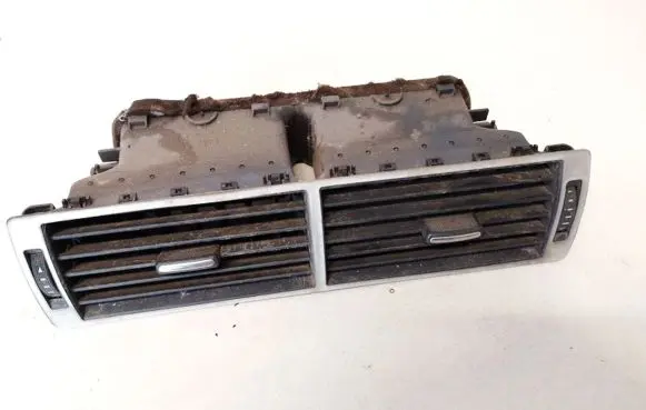 Audi A4 S4 B6 8E 8H Dash center air vent grill 438201 4382-01