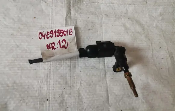 Volkswagen PASSAT B8 Breather heating element 04E919501B