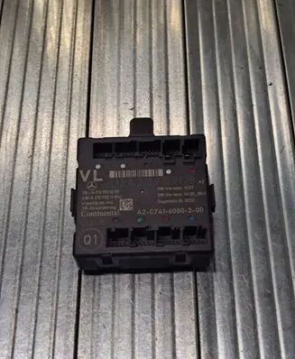 Mercedes-Benz E AMG W212 Door control unit/module A2129009128 A2129021110 A2129011600