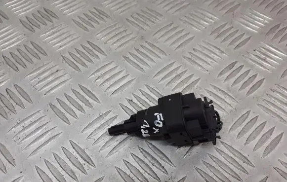 Volkswagen Fox Brake pedal sensor switch 32866624