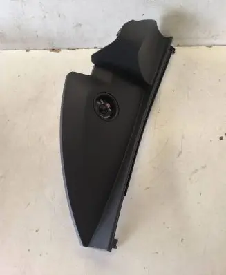Opel Vivaro Dashboard side end trim 689202851R 93452501 93868016