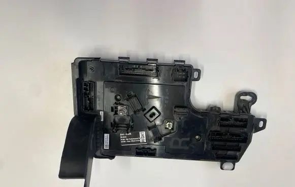 Tesla Model 3 Comfort/convenience module 110034090G 1100340