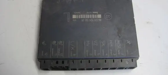 Mercedes-Benz S W220 Seat control module 2208206826