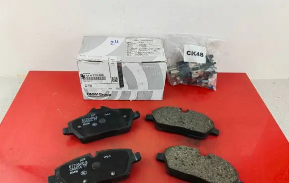 Mini One - Cooper Clubman R55 Brake pads (front) 34116772892 6772892
