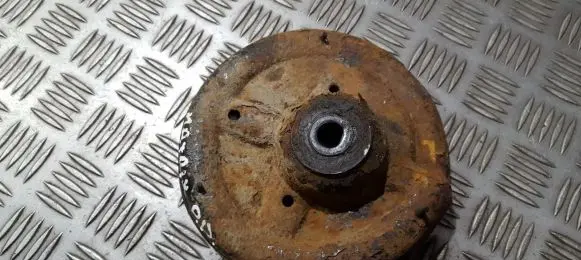 Hyundai Matrix Coil spring mount 