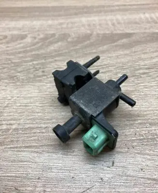 Citroen Berlingo Turbo solenoid valve 9623476080 1951120